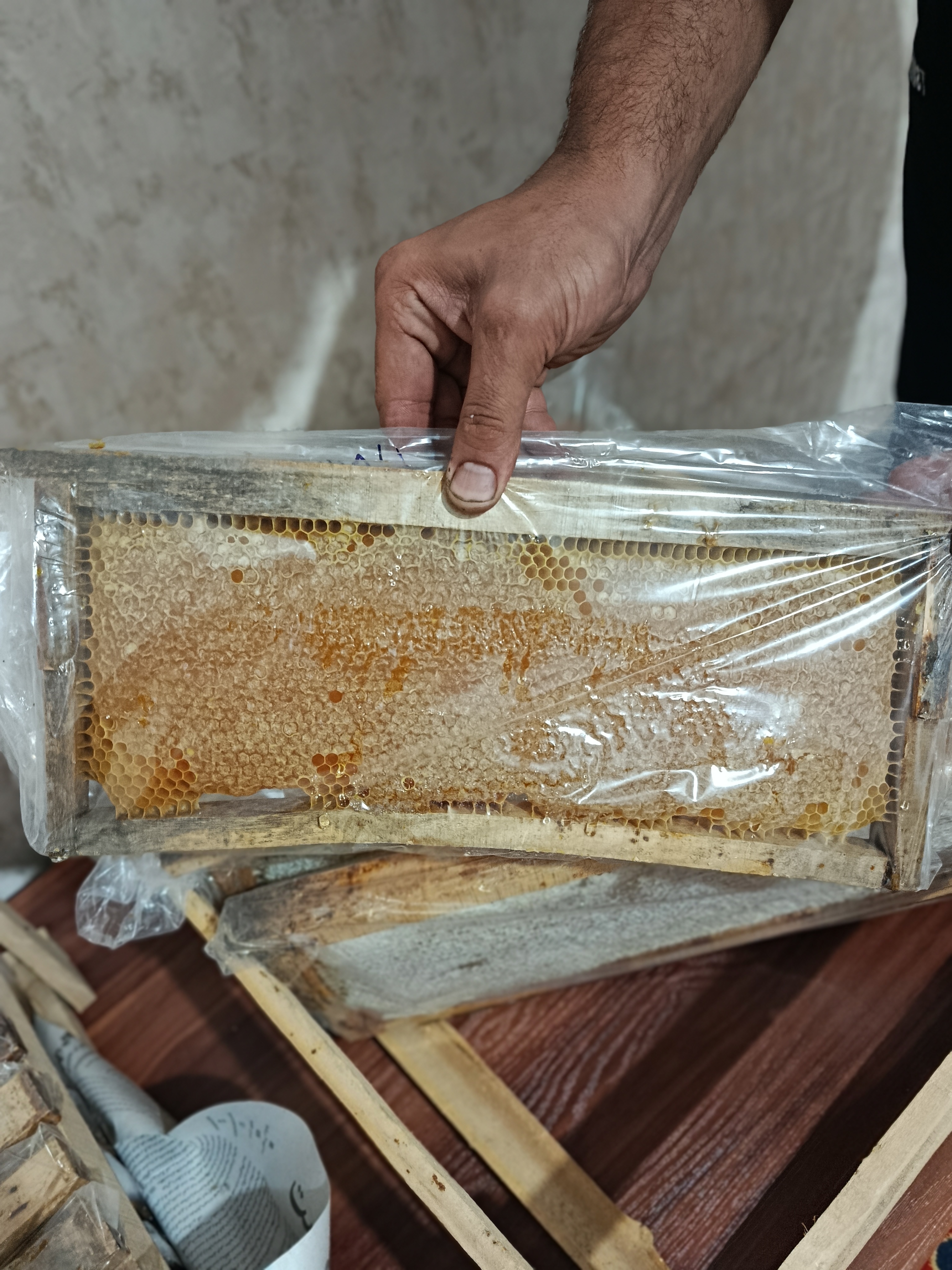 شأن چوبی عسل طبیعی سبلان